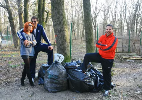 Radu Vâlcan, lăsat de Adela să aştepte două ore la marginea pădurii