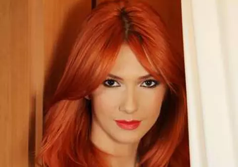 Adela Popescu: ”Nici nu ştiu care sunt tendinţele, n-am avut timp să răsfoiesc revistele”