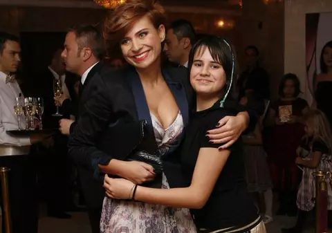 Adina Buzatu: "Fiica mea îmi calcă pe urme"