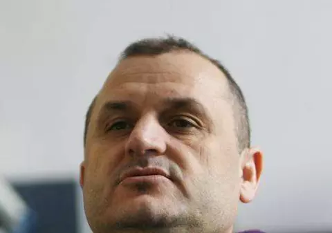 Adrian Mititelu a fost suspendat şase luni