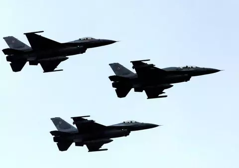 NATO va interveni în spațiul aerian din Libia în următoarele ore