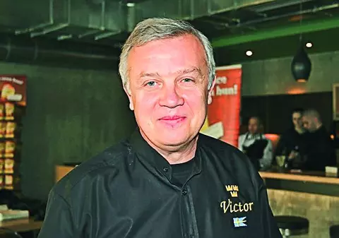 Gătește la cuptor… combinând cu imaginație carne de pui și legume