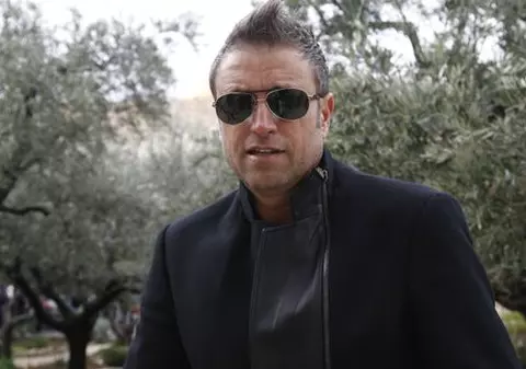 Cătălin Botezatu a plecat la Paris