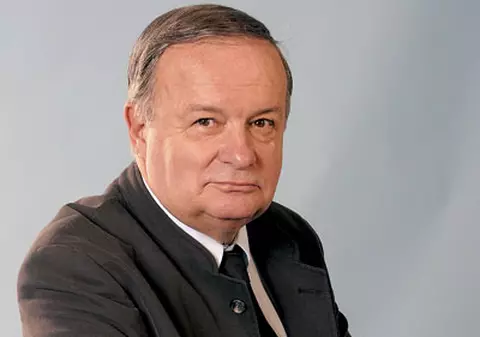 Sneatorul PNL Cristian Ţopescu: Moţiunea e ca Steaua-Dinamo 1-0. Steaua e opoziţia, Dinamo e puterea