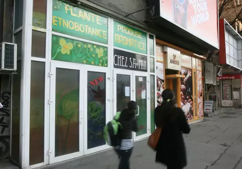 Magazine de vise, percheziţionate de DIICOT