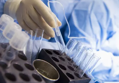 Fertilizare in vitro gratis pentru 800 de cupluri