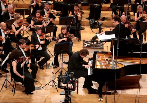 Orchestra Filarmonicii din Londra a cântat ca să crească florile