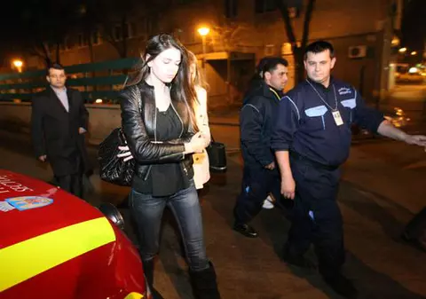 Monica Columbeanu şi-a arătat vânătăile la IML