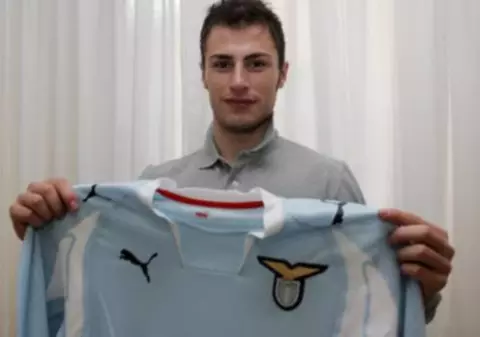 Fundașul român Radu Ştefan, la Barcelona?
