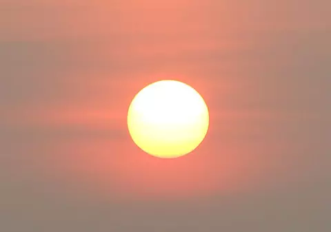 Să-i mai credem? Cică duminică va fi prima zi cu SOARE! Maxima va fi de -1 grad Celsius