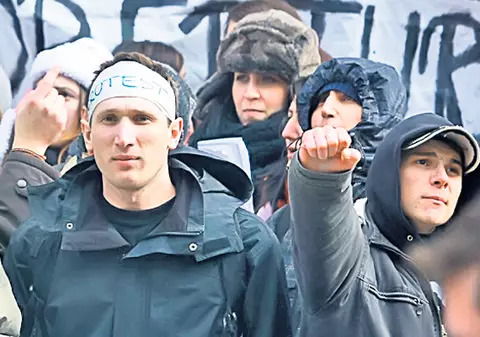 Studenţii au protestat, ieri, în faţa Ministerului Educaţiei