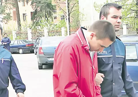 Clanul Sportivilor, în cătuşe
