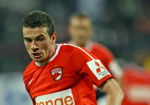 Dinamo a învins Gloria Bistrița cu 3-0