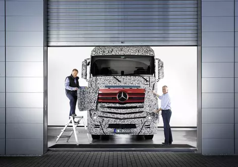 Noul Mercedes-Benz Actros, respectă standardele Euro VI