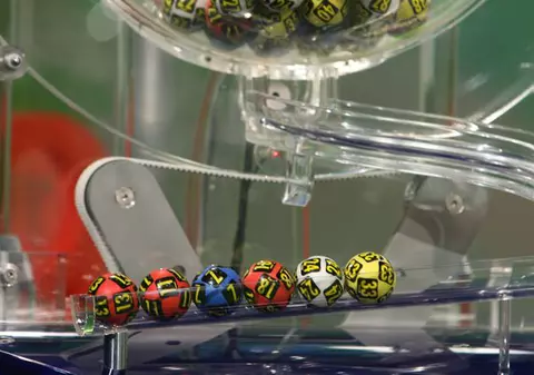 Premiu de 8,2 milioane de euro, la Loto 6/49 