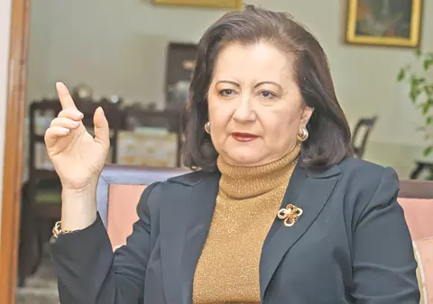 La vârsta de 71 de ani şi la 4 ani de la despărţirea de fostul prim-ministru, Mioara Roman mărturiseşte: «Aşteptam Revoluţia ca să divorţez!»