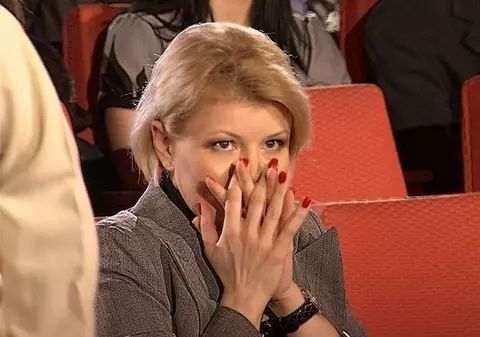 NECAZURI MARI pentru SANDA LADOȘI. Soțul său RISCĂ ÎNCHISOAREA