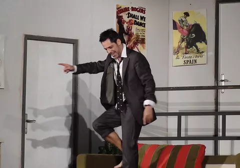 Ştefan Bănică Jr.revine cu ”Desculţ în parc” pe scena teatrului bucureştean