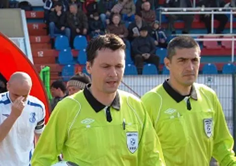 Scandal la Bihor - Slatina 2-1: Oaspeţii se consideră ”furaţi” pe faţă!