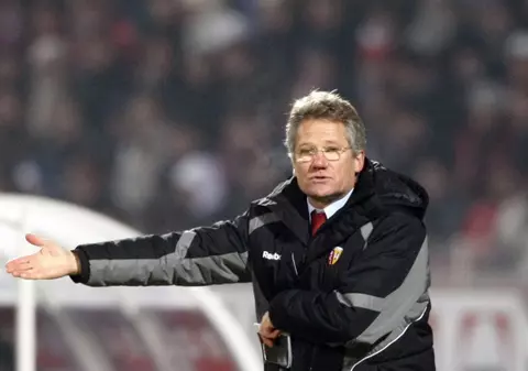 Boloni, la un pas sa ia bataie de la un jucător!