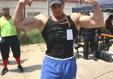 Foto | El e cel mai puternic puşcăriaş
