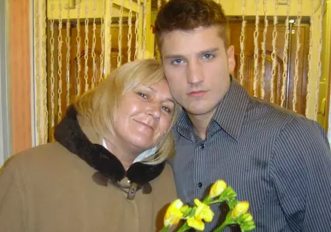 Iat-o pe mama lui Andrei Iordache, fiul secret al lui Bote!