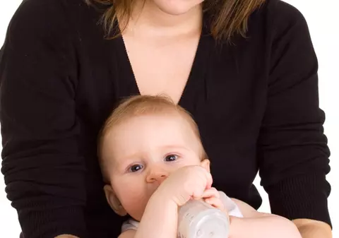 Lapte praf gratuit, pentru 355 de bebeluşi din Sectorul 4 al Capitalei  