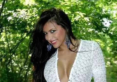 Bianca Jurcă nu a sărăcit. Îşi vinde maşina pentru că vrea una mai scumpă
