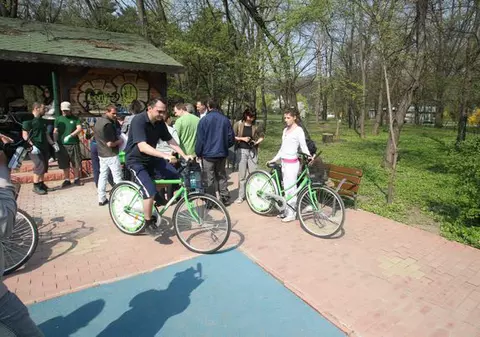 Află de unde foloseşti gratis biciclete în Bucureşti