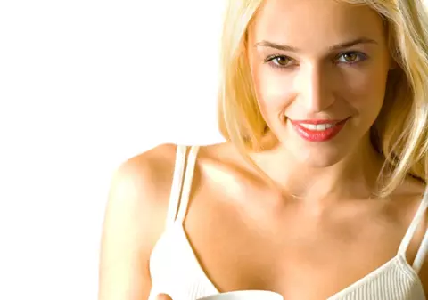 Femeile care consumă cofeină rămân mai greu însărcinate