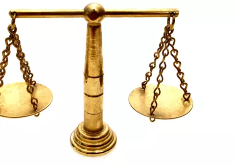 Judecătoarea Julieta Larisa Dragomir a luat mită, dar este liberă