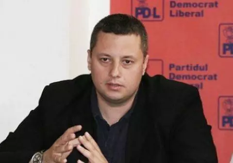 Fostul secretar general din MAI, acuzat că ar fi pretins șpagă pentru funcții în PDL