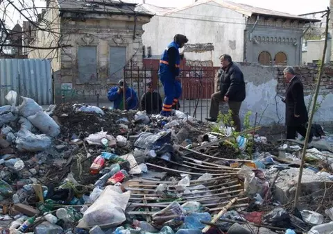 Mizeria, principala problemă a bucureştenilor