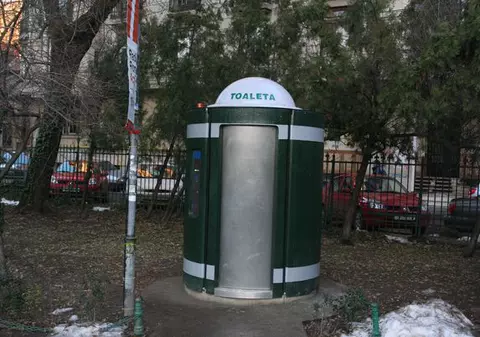 Primăria Capitalei dă 300.000 de euro pentru toalete publice