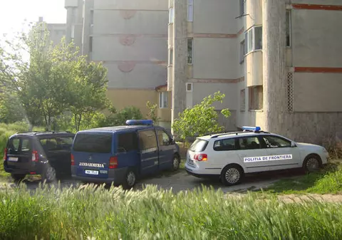 50 de persoane au fost reținute în dosarul Banias-Mironescu
