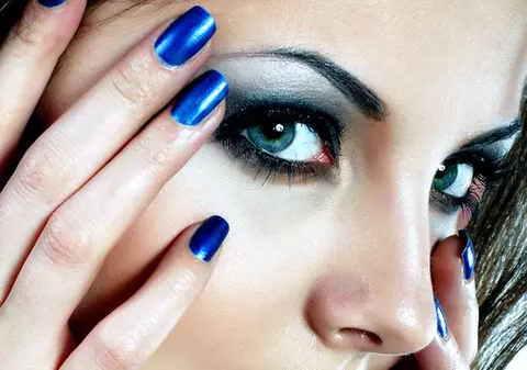 Foto | Cum îţi faci manichiura vara asta