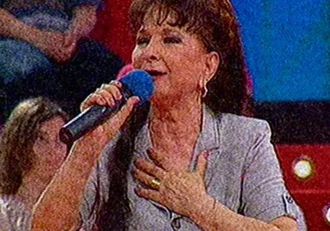 Aneta Stan ştie să cânte în peste 10 limbi străine