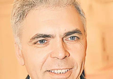 Adrian Severin, lăsat fără imunitate de euroaleșii juriști