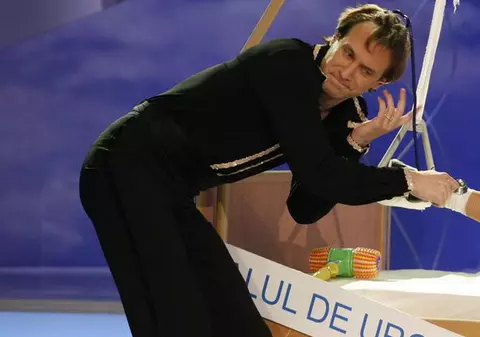 Alin Oprea: "Am cântat manele pe mese, cu Adrian Minune"