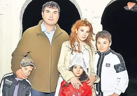 Cristi Borcea îşi sărbătoreşte azi gemenii