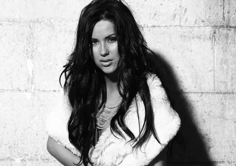 Daniela Crudu, bunică la doar 22 de ani