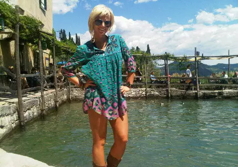 Delia revine la flaut