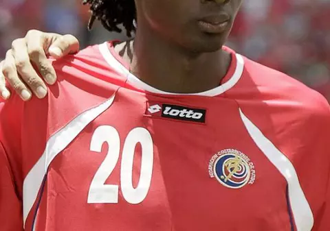 A murit fotbalistul costarican Dennis Marshall