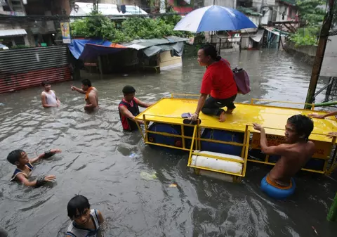 Furtuna tropicală Meari provoacă haos în Filipine
