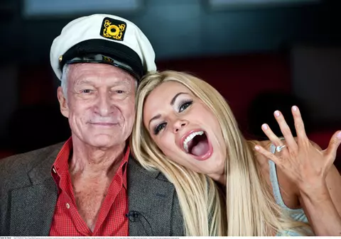 Crystal Harris: «Nu eram singura femeie din viaţa lui Hefner»