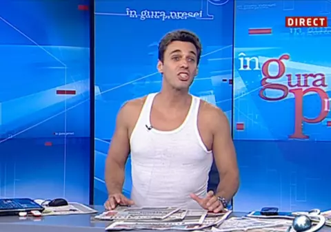 Mircea Badea, în maiou la emisiune din cauza căldurii