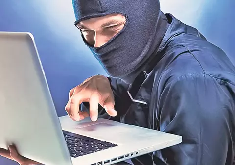 «Dacă bunurile sunt probe în dosar, nu le puteţi recupera prea curând»