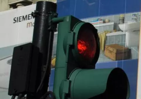 Semafoare defecte, zeci de mii de șoferi blocați în trafic! Puteți să vă varsați nervii pe autorități aici!