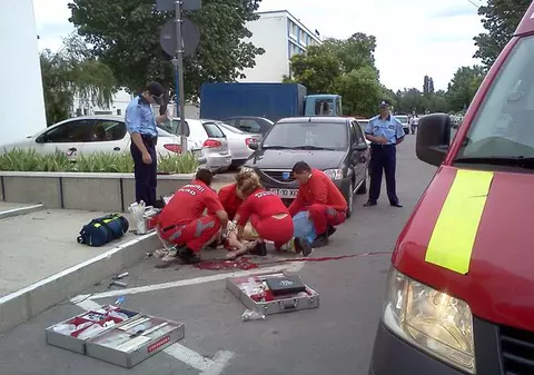 Un bărbat s-a sinucis aruncându-se de pe un hotel din Mamaia