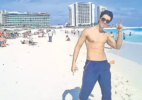 Ce bine o duc şoferii Monicăi Columbeanu! 'Banderas' stă în Mexic